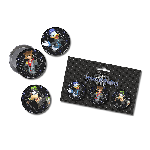 Un set de 3 Badges avec Sora - Donald & Dingo en