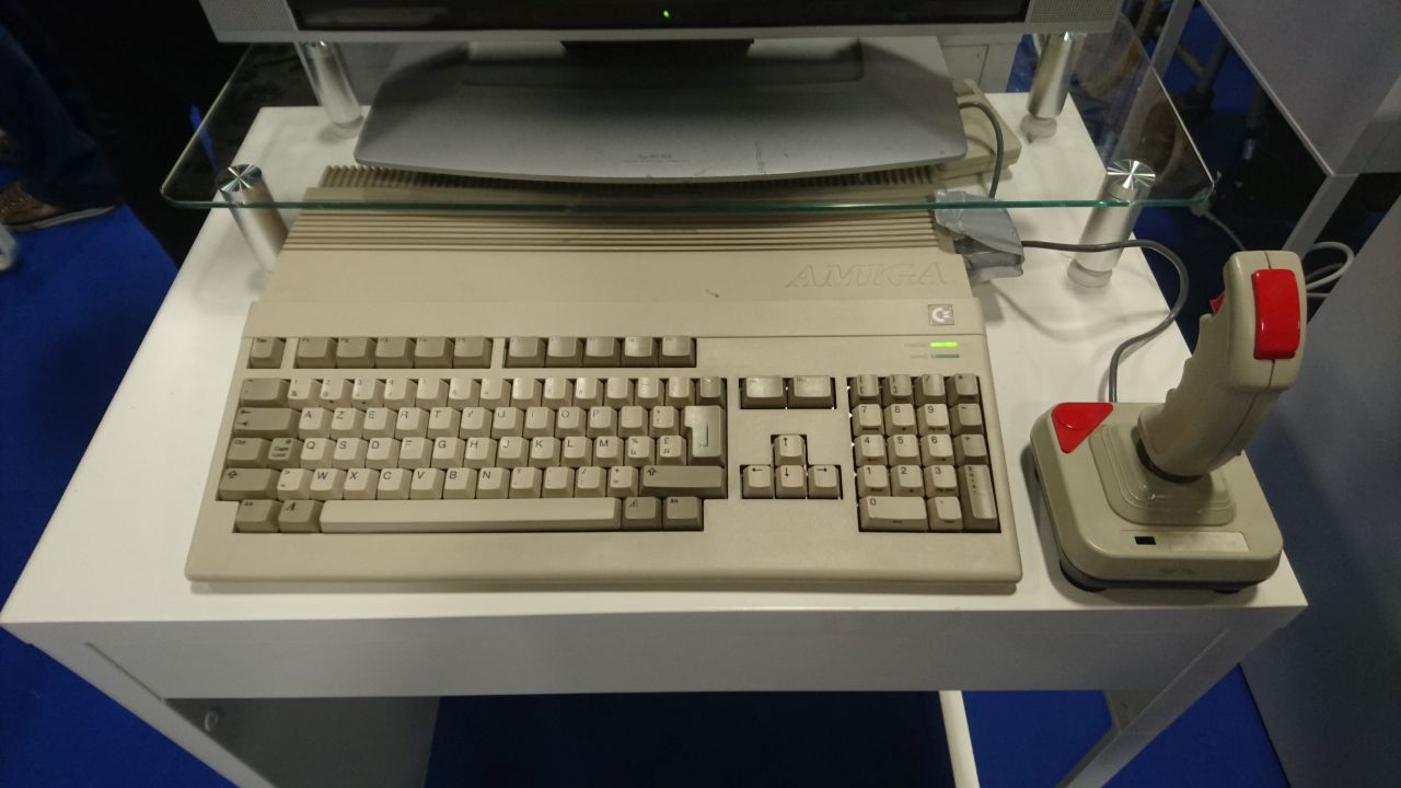retro002 Amiga 500